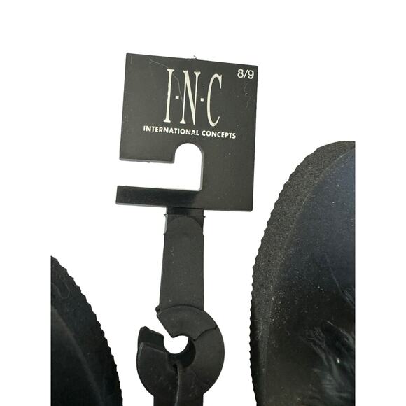 Flip Flops Womens 8/9 *READ* Fur Accent Gold Straps NWT INC Macys Sandals #4093 - Picture 2 of 9